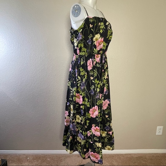 EXPRESS BLACK FLORAL SPAGHETTI STRAP FIT & FLARE DRESS - Picture 3 of 5